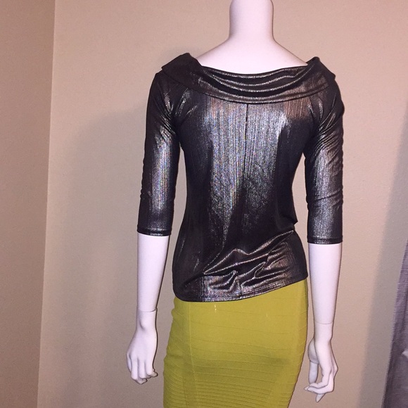 NWOT, City Streets, Women blouse size S - Picture 3 of 4